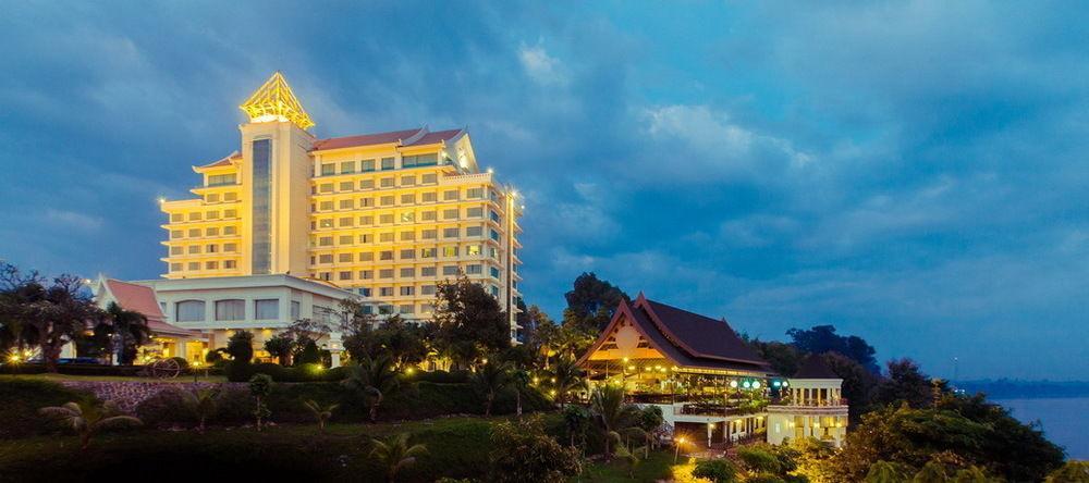פקסה Champasak Grand Hotel מראה חיצוני תמונה