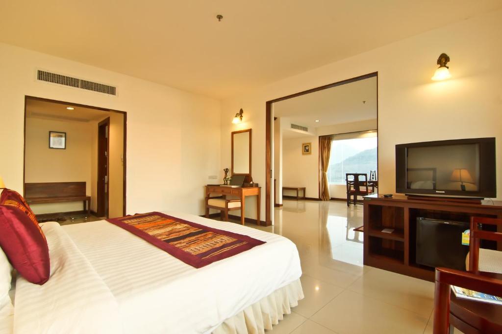 פקסה Champasak Grand Hotel מראה חיצוני תמונה