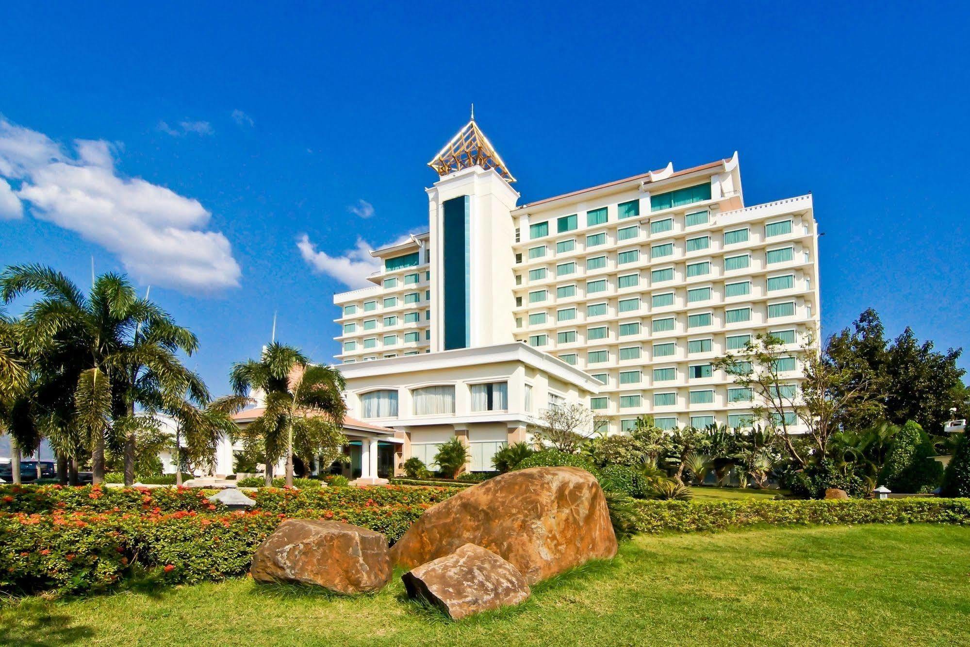 פקסה Champasak Grand Hotel מראה חיצוני תמונה