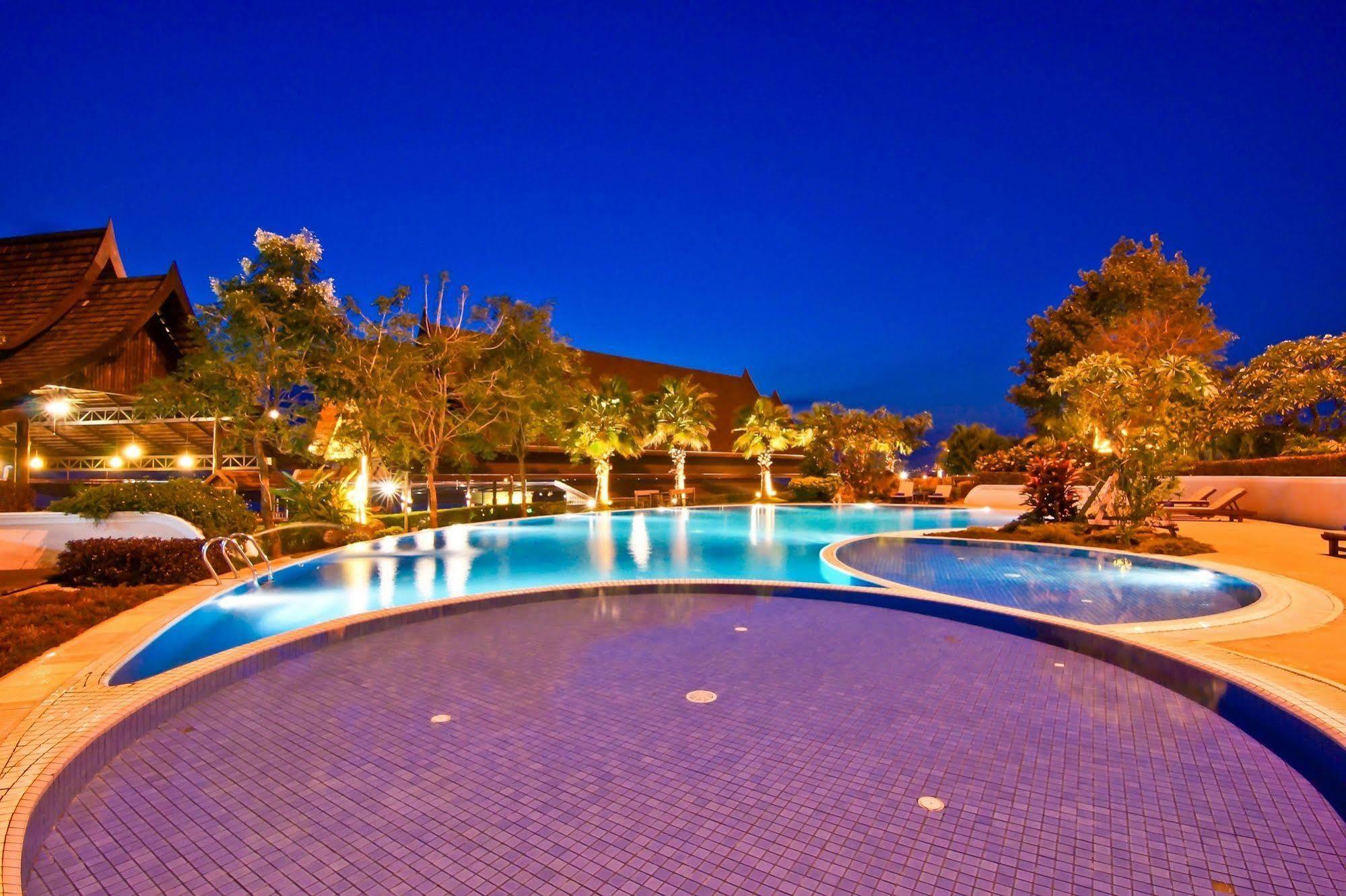 פקסה Champasak Grand Hotel מראה חיצוני תמונה
