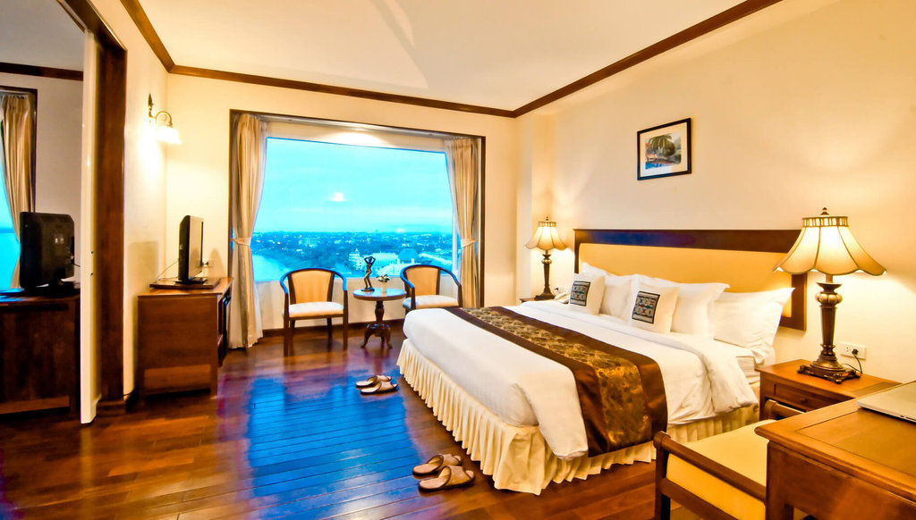 פקסה Champasak Grand Hotel מראה חיצוני תמונה