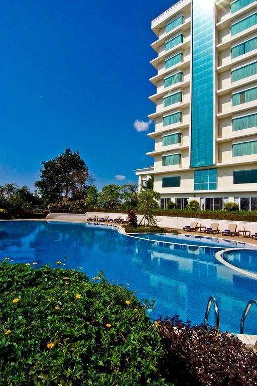 פקסה Champasak Grand Hotel מראה חיצוני תמונה